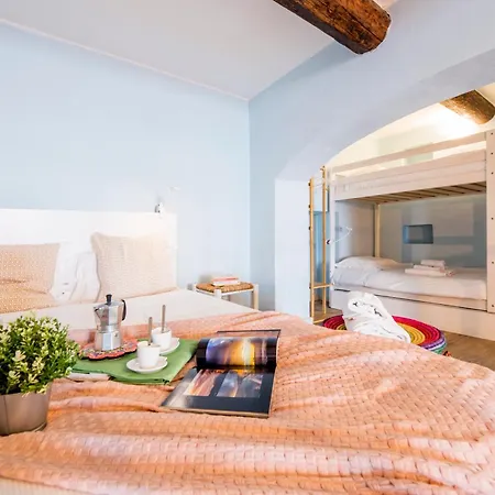 Casaviva - Seafront Haven In *