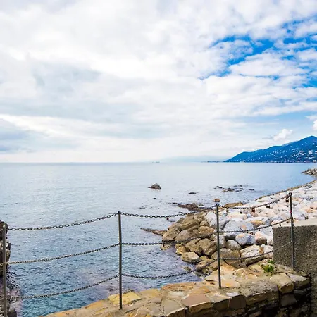 Casaviva - Seafront Haven In *