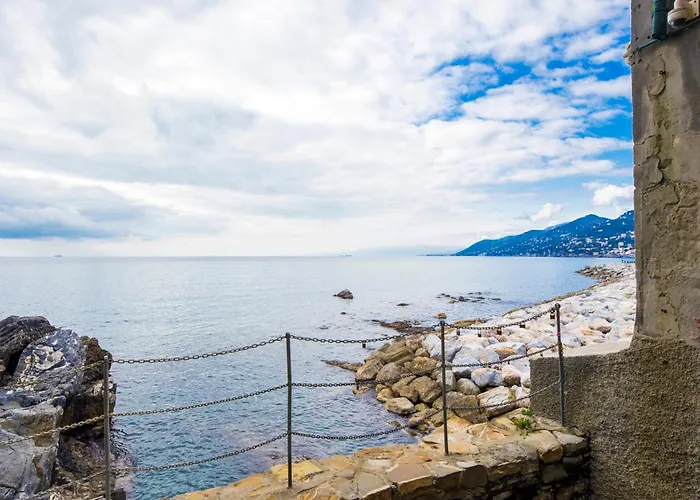 Casaviva - Seafront Haven In *